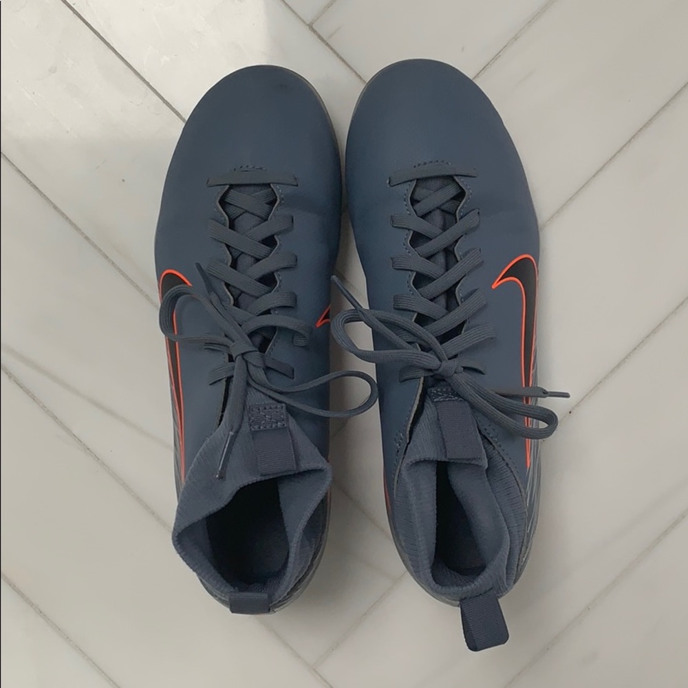 Nike women’s cleats